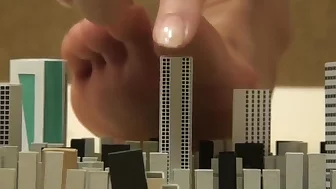 Giantess Japanese