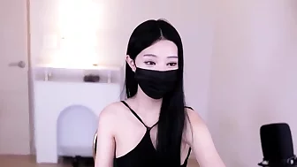 Asian Teen ARIEL SPINNER striptease masturbating