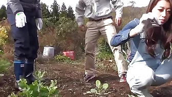 Cute Japanese girl delights four Japanese men in the field