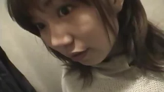 Japanese teen Fucked in Public Toilet