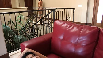 Chick gets her tight cunt eaten on the couch by dominatrix